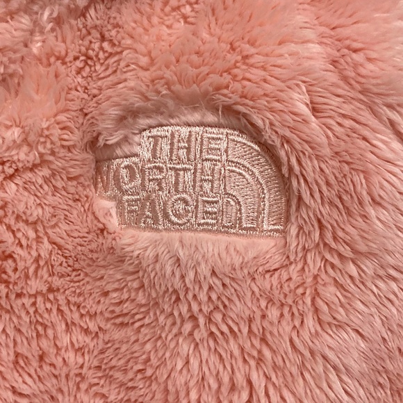 North Face Medium Pink Fuzzy Jacket - Picture 5 of 6